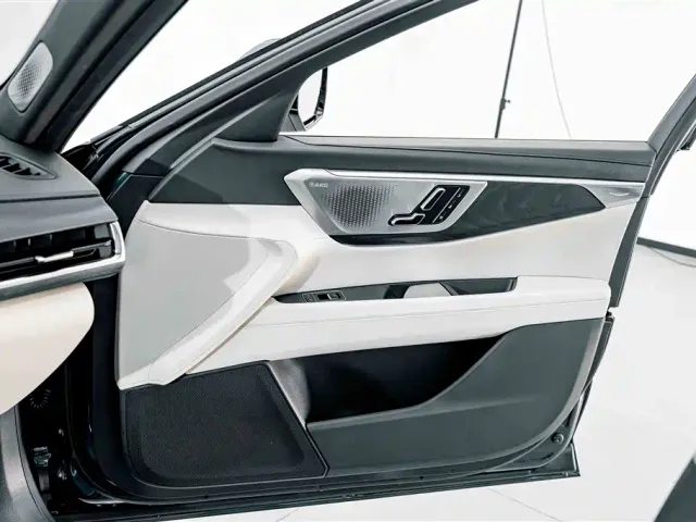 Cadillac CT6 — Фото автомобиля 15