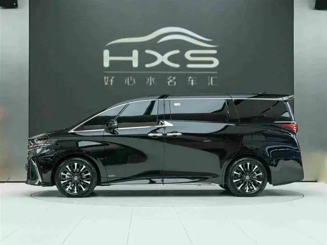 Toyota Alphard — Фото автомобиля 3