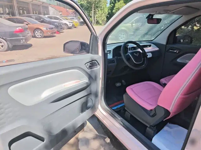 Wuling Hongguang Mini EV — Фото автомобиля 15