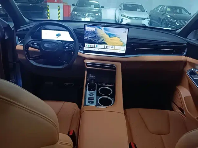 Geely Boyue — Фото автомобиля 9
