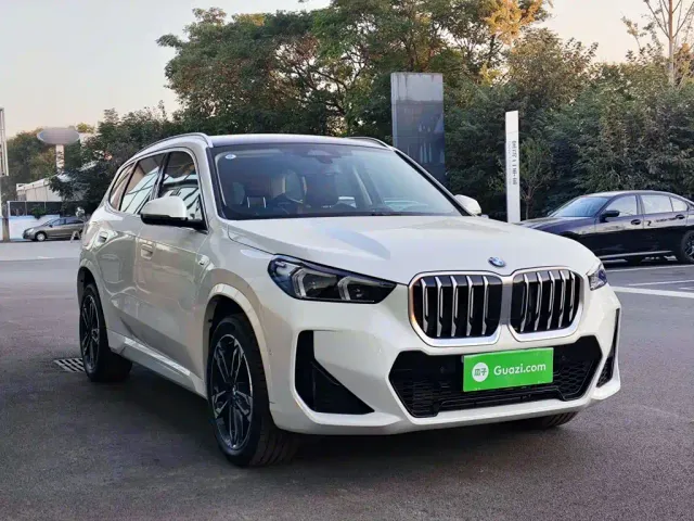 BMW X1 — Фото автомобиля 3