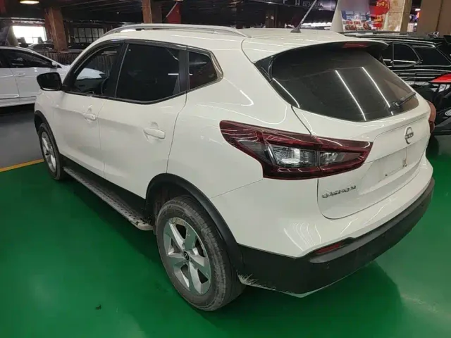 Nissan Qashqai — Фото автомобиля 4