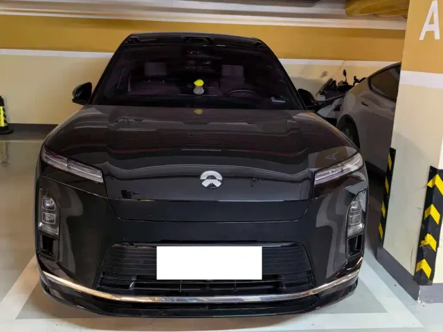 Nio ES8 — Фото автомобиля 4