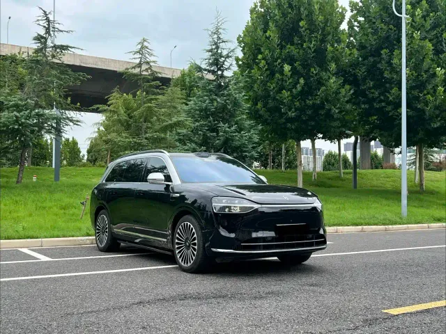 Aito M9 — Фото автомобиля 3