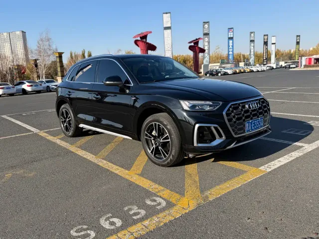 Audi Q5L — Фото автомобиля 3