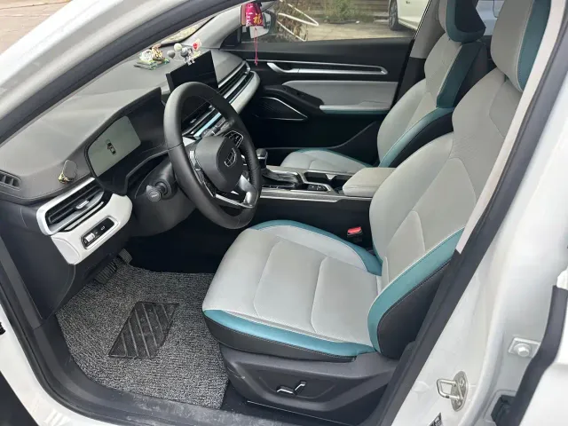 Geely Emgrand — Фото автомобиля 8