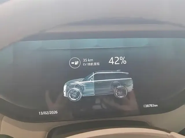 Land Rover Range Rover Sport — Фото автомобиля 18