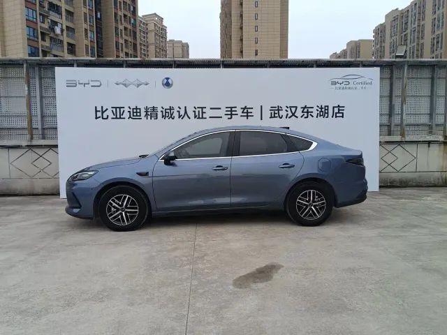 BYD Seal 05 DM-i — Фото автомобиля 4