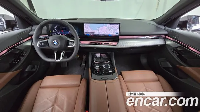 BMW 5-Series 5 серия (G60) 530i xDrive M Sport — Фото автомобиля 6