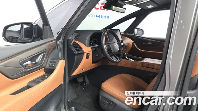 Toyota Alphard — Фото автомобиля 10