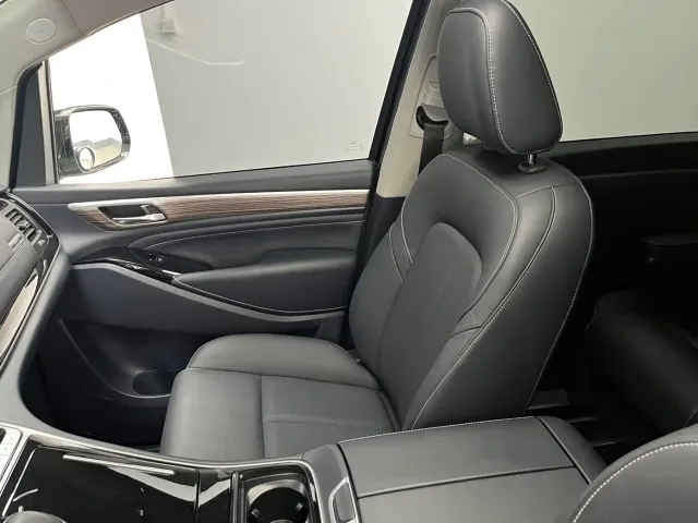 GAC Trumpchi M8 — Фото автомобиля 9