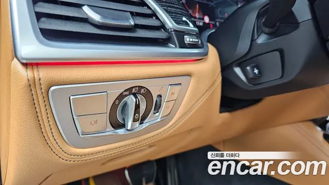 BMW 7-Series — Фото автомобиля 26