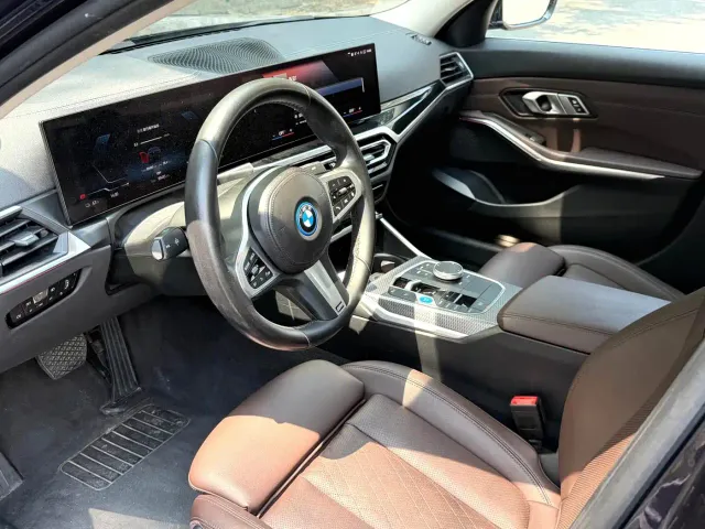 BMW i3 — Фото автомобиля 10
