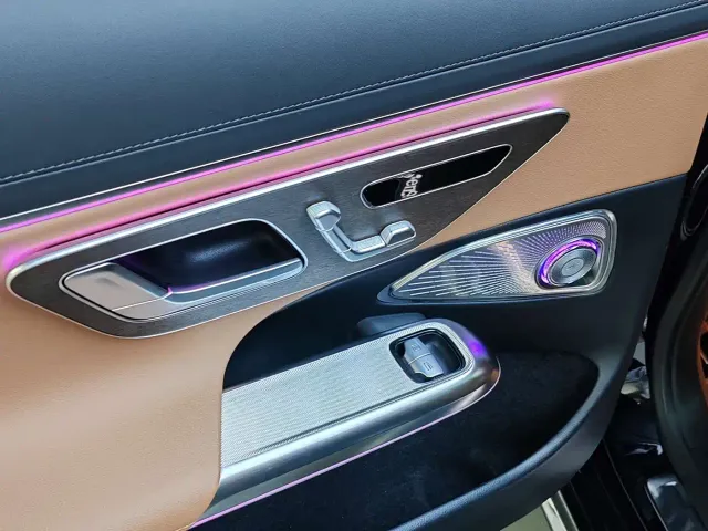 Mercedes-Benz E-Class — Фото автомобиля 9