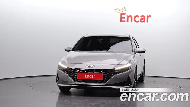 Hyundai Avante CN7 — Фото автомобиля 3