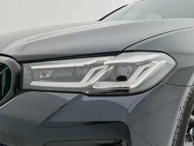 BMW 5 Series — Фото автомобиля 17