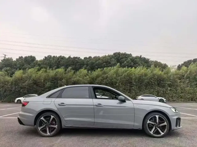 Audi A4L — Фото автомобиля 7
