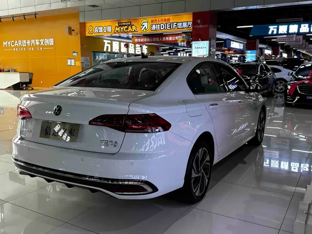 Volkswagen Bora — Фото автомобиля 21