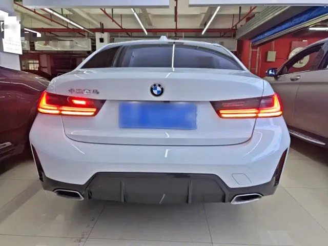 BMW 3 Series — Фото автомобиля 5
