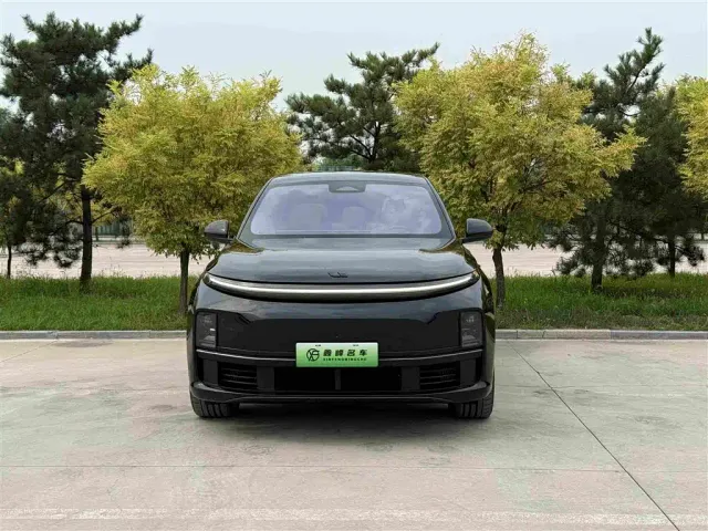Li Auto L7 — Фото автомобиля 2