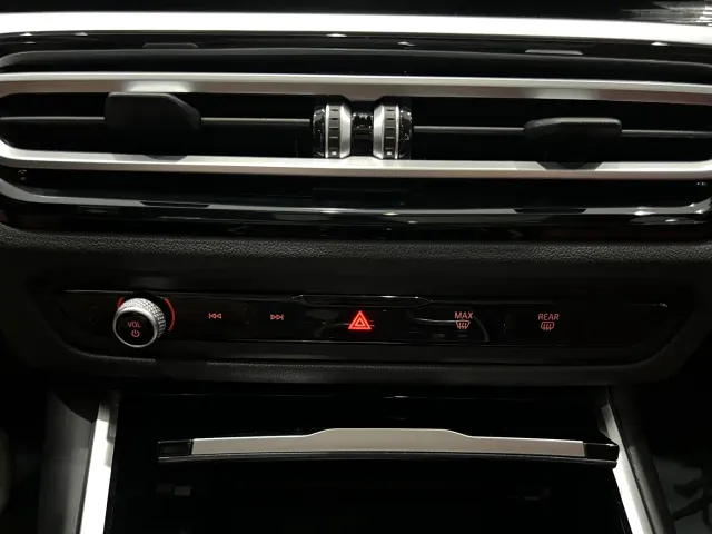 BMW BMW 3 Series 2023 320Li M Sport Package — Фото автомобиля 17