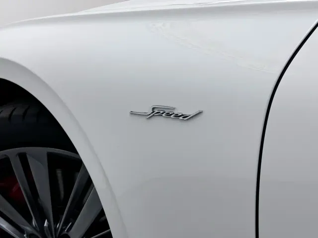 Bentley Continental Plug-in Hybrid — Фото автомобиля 6