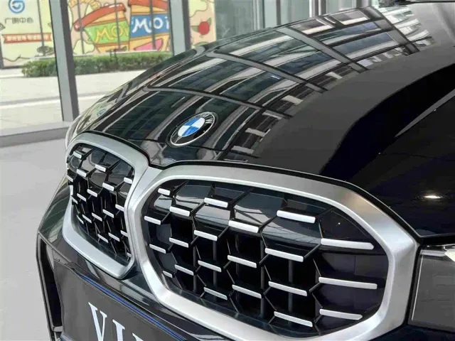 BMW 3 Series — Фото автомобиля 11