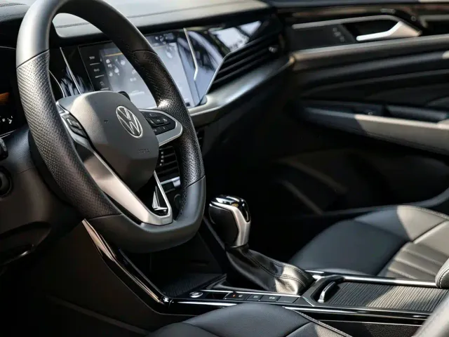 Volkswagen Passat — Фото автомобиля 4