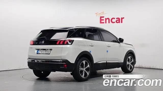 Peugeot 3008 — Фото автомобиля 2