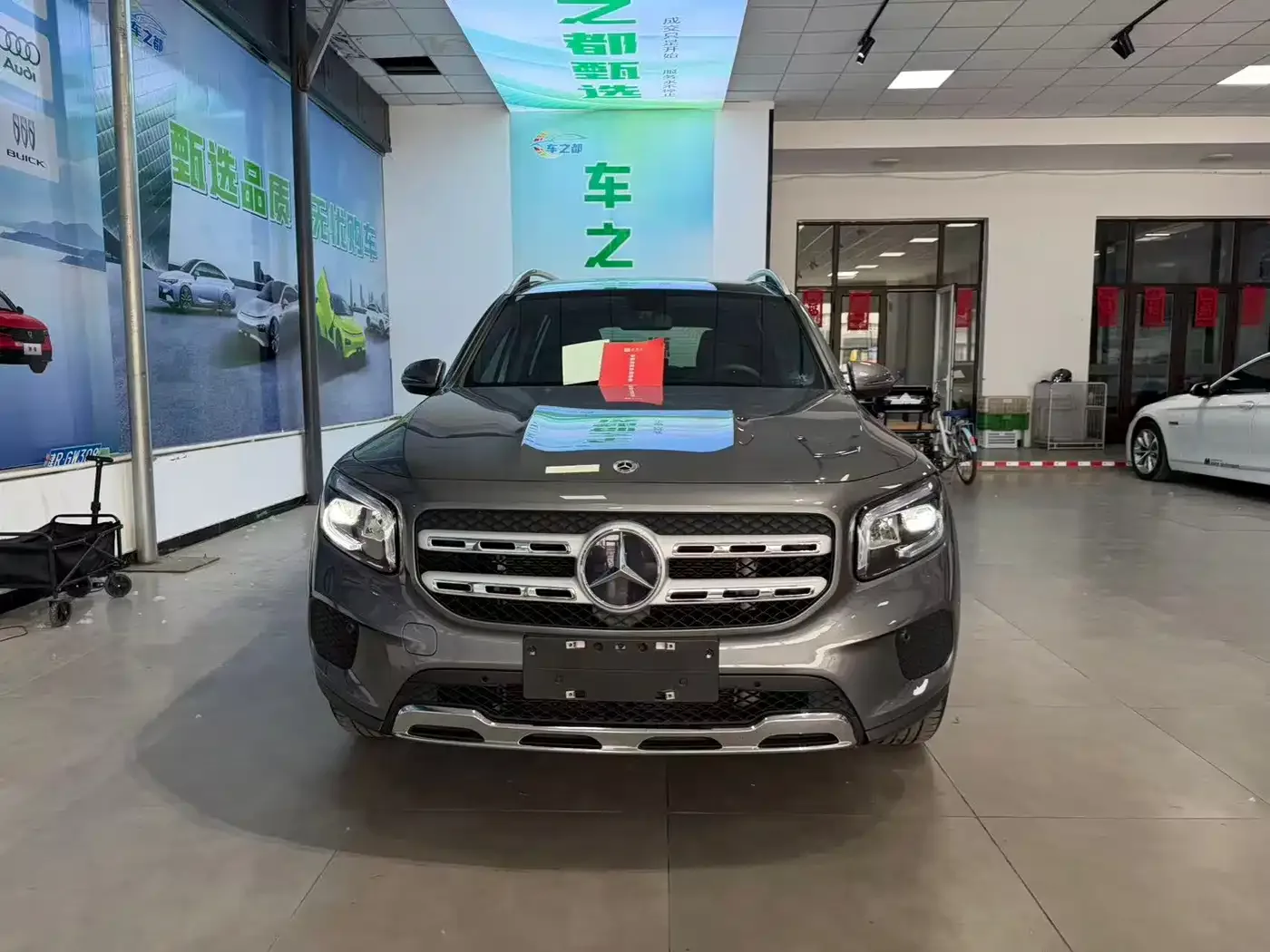 Mercedes-Benz Mercedes-Benz GLB 2023 GLB 220 Dynamic — Фото автомобиля 2