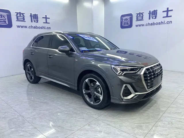 Audi Q3 — Фото автомобиля 3