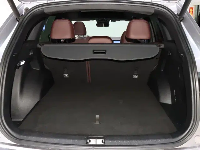 Geely Xingyue L — Фото автомобиля 17