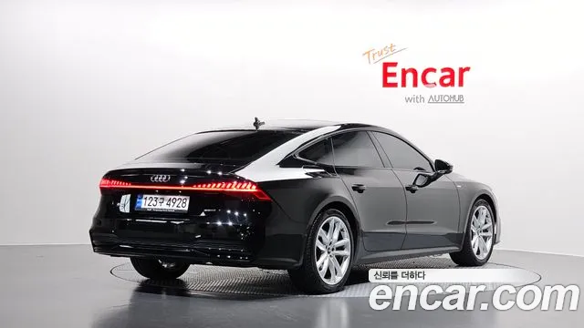 Audi A7 4K — Фото автомобиля 2