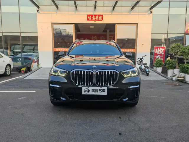 BMW X5 — Фото автомобиля 2