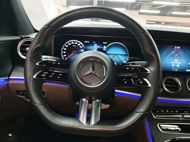 Mercedes-Benz E-Class — Фото автомобиля 10