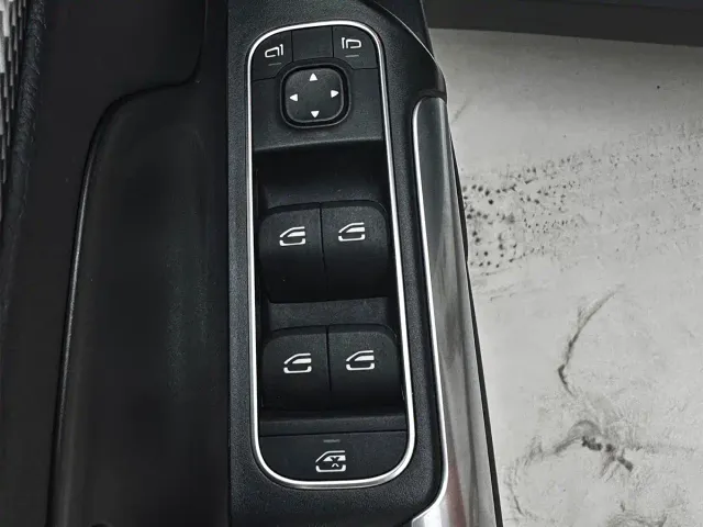 Mercedes-Benz GLA-Class — Фото автомобиля 20