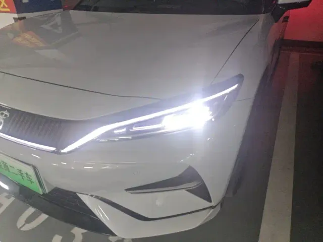 BYD Song L EV — Фото автомобиля 23