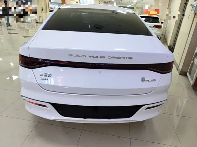 BYD Qin PLUS — Фото автомобиля 5