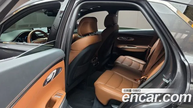 Genesis GV70 — Фото автомобиля 18