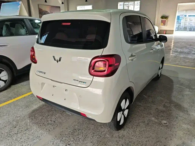 Wuling Hongguang Mini EV — Фото автомобиля 6