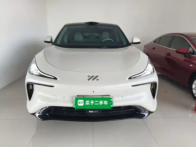 IM Motors LS6 — Фото автомобиля 2