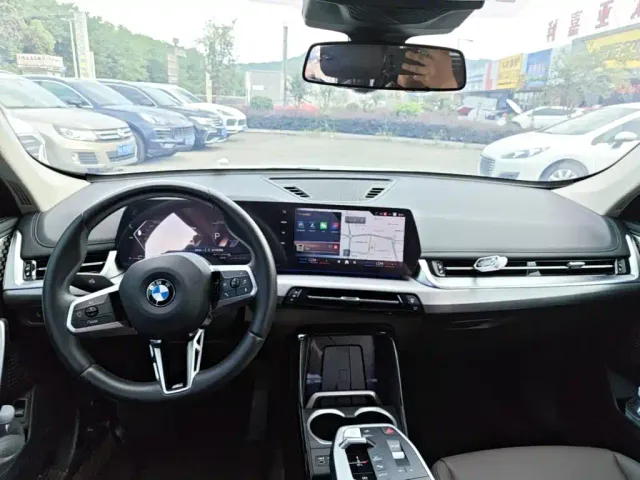 BMW X1 — Фото автомобиля 12
