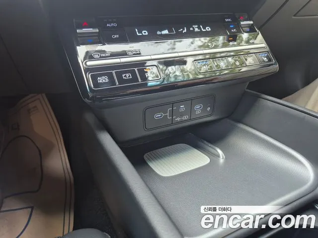 Hyundai Grandeur Grandeur (GN7) — Фото автомобиля 14