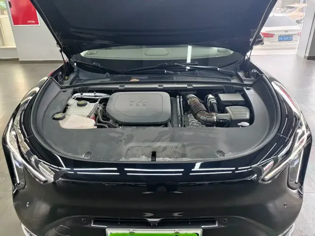IM Motors LS6 — Фото автомобиля 6