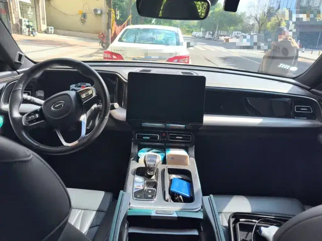 GAC Trumpchi GS8 — Фото автомобиля 5