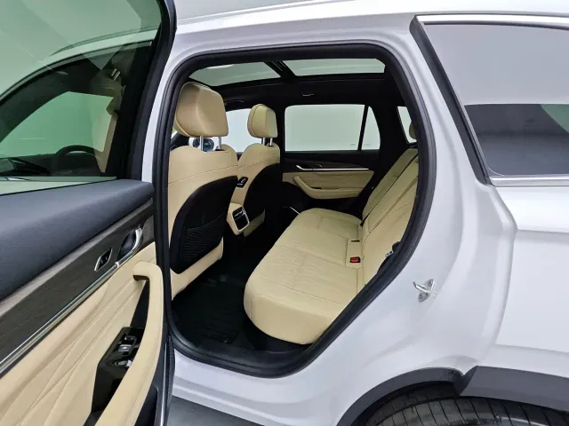 Geely Xingyue L — Фото автомобиля 13