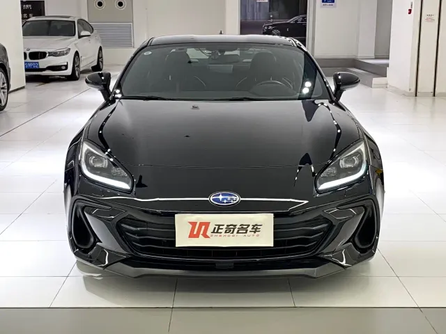 Subaru BRZ — Фото автомобиля 4