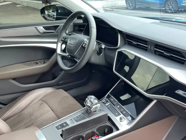 Audi A7L — Фото автомобиля 14