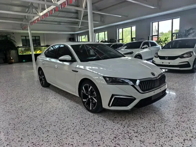 Skoda Octavia — Фото автомобиля 3
