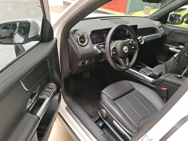 Mercedes-Benz GLB-Class — Фото автомобиля 14